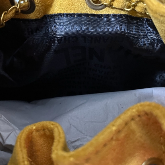 Chanel Yellow Quilted Shoulder Bag - Picture 7 of 7